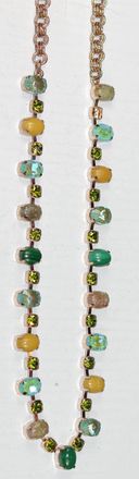 Mariana Womens Pistachio Necklace In Green
