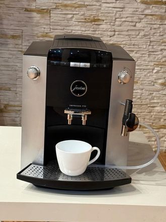 OEM Cafetera Autom&aacute;tica Jura F50