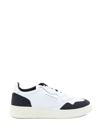 Autry La presente Decisi&oacute;n entrar&aacute; en vigor al d&iacute;a siguiente de su publicaci&oacute;n en el Diario Oficial de la Uni&oacute;n Europea