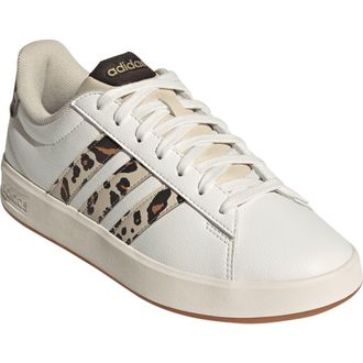 adidas Grand Court 3.0 Sneaker in Crystal Linen/Coffee/Gold at Nordstrom Rack, Size 8.5