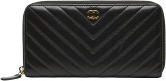 Chanel Black Leather Long Wallet (Bi-Fold) (Pre-Owned)
