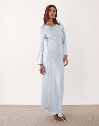 Tfnc Vestito lungo a maniche lunghe svasato in raso azzurro-Verde