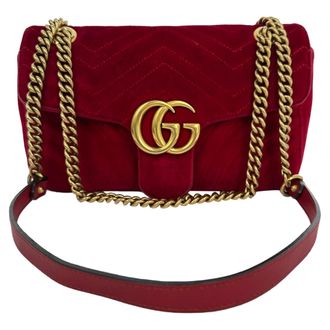 Gucci Gucci Small GG Marmont schoudertas in rood fluweel