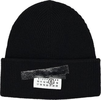 Maison Margiela Zwarte Geribbelde Beanie met Numeriek Logo - Dames - Hoeden - Zwart - S - Wol - Accessoires