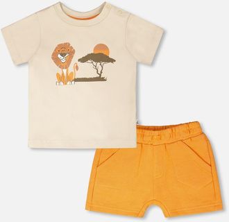 Deux par Deux Organic Cotton Lion and Savanna Short Sleeve T-Shirt and Short Set in Beige And Orange at Nordstrom, Size 12M