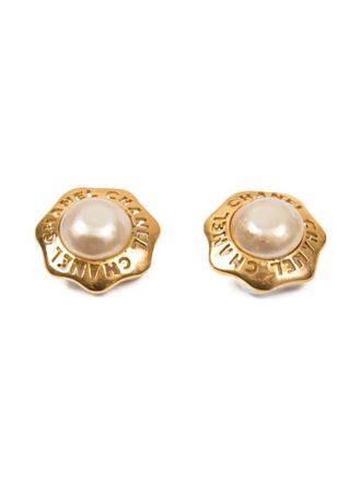 Chanel 1980s pearl-embellished round-logo earrings - Gold
