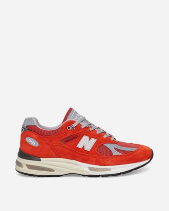New Balance Made in UK 991v2 Sneakers Grenadine / Fire Whirl