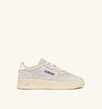 Autry SNEAKERS MEDALIST LOW IN SUEDE MARBLE E OFF WHITE