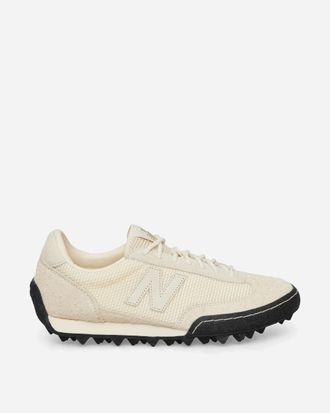 New Balance Aim&eacute; Leon Dore Gator Run Sneakers Cream