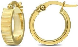 Delmar 15.3mm Ribbed Hoop Earrings in Gold at Nordstrom Rack
