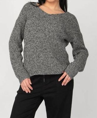 Dex Clothing Long Sleeve Bevelled Hem Sweater In Grey