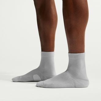 Nike Unisex Run Midweight Running Micro-Crew Socks (1 Pair) in Yellow | HV6935-702