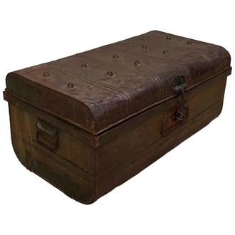 Wanderlust Deco Maleta De Metal Acabado Artesanal Marr&oacute;n 67x37x25h Cm