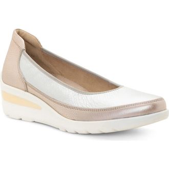 Ara Zinnia Wedge Loafer in Sand Metallic/Cream at Nordstrom, Size 10.5