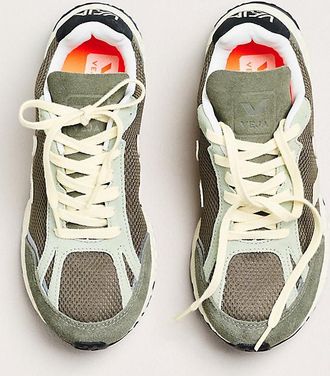 Veja Condor Royale Alveomesh Sneakers