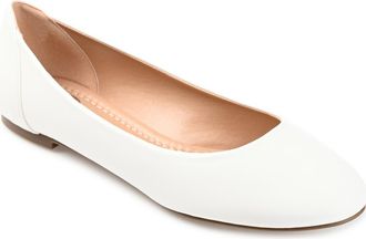 Journee Collection JOURNEE Kavn Flat in White at Nordstrom Rack, Size 8.5
