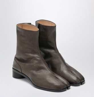 Maison Margiela Tabi Ankle Boot In Brown Leather
