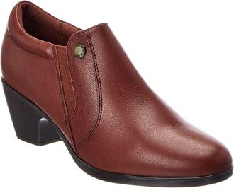 Clarks Emily Reyna Leather Bootie
