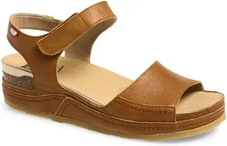 On Foot Cynara Platform Sandal in Cuero at Nordstrom, Size 8-8.5Us