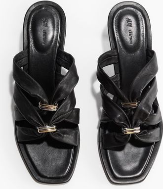 H&M Ledersandaletten mit Absatz - Schwarz