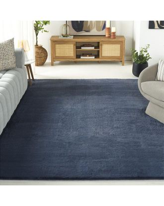 Safavieh Faux Rabbit Fur Lauren-Marie Power Loomed Rug