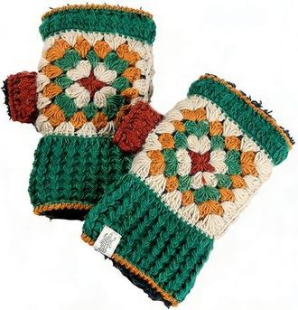 Nirvanna Designs Ryan Handwarmers in Green at Nordstrom