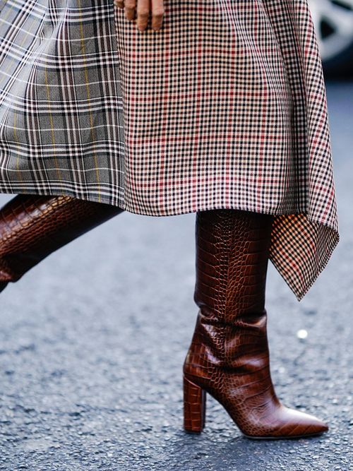 scarpe per piedi larghi