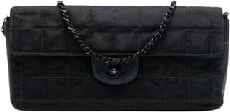 Chanel Pre-owned Cross Body Bags, female, Black, Size: ONE SIZE Pre-owned Vintage Nylon Crossbody Bag