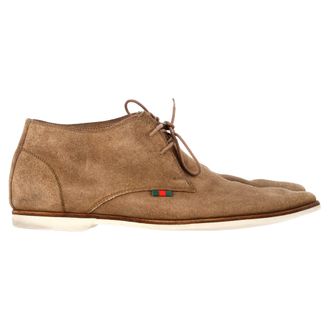 Gucci Gucci Web Tag Veter Chukka Enkellaarsjes in Bruin Su&egrave;de
