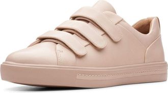 Clarks Womens Un Maui Strap Low Top Sneakers, Blue Blush Leather Blush Leather, 7.5 UK