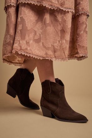 Oasis Womens Amber Real Suede Western Ankle Boots - Chocolate - Size UK 7