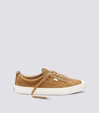 Cariuma Womens Cariuma OCA Low Sneakers Camel Suede Comfort Casual Shoes HAWK1078