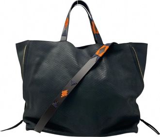 Kempton & Co. Bantham Distressed Tote In Navy