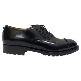 Valentino Valentino Garavani Rockstud Geborsteld Veterschoenen in Leer