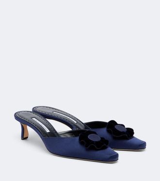 Manolo Blahnik Caulon floral-appliqu&eacute; silk satin mules