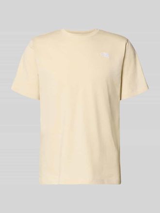 The North Face T-Shirt mit Label-Stitching in Offwhite, Gr&ouml;&szlig;e XXL