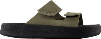 Veja Etna Sandals