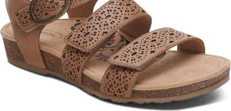 Aetrex Womens Lilly Quarter Strap Sandals In Taupe Cutout
