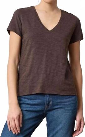 Lilla P Short Sleeve Back Seam V-Neck Tee In Espresso