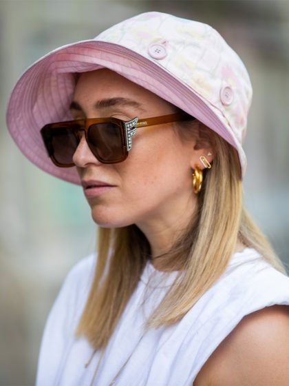 Idee cool per la testa! I 5 cappelli più trendy per l’estate