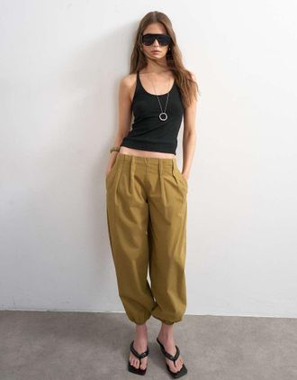 Topshop Pantaloni a palloncino in popeline kaki-Verde
