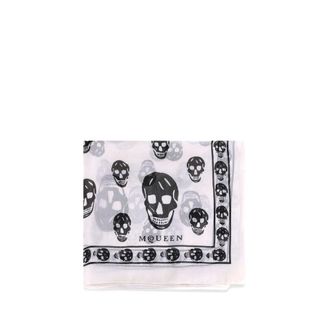Alexander McQueen Alexander McQueen, Silky Scarves, female, White, Size: ONE SIZE Skull Motif Silk Scarf