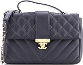 Chanel In The City Top Handle Flap Bag Mixed Quilt Calfskin Medium shoulder bag - Zwart