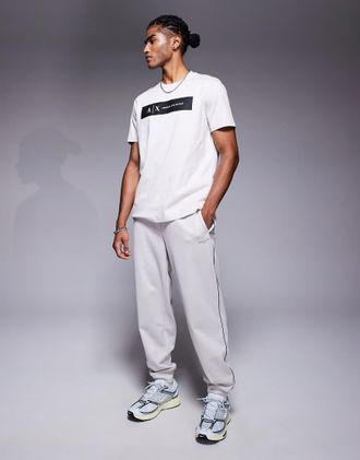 A|X Armani Exchange Joggers color crema con fondo elasticizzato in coordinato-Bianco