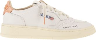 Autry Medalist Low Leather Sneakers With Embossed Logo