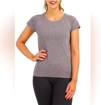 Spanx Lamn T-Shirt Womens Gray Seamless Short Sleeve Crew Neck KFC124