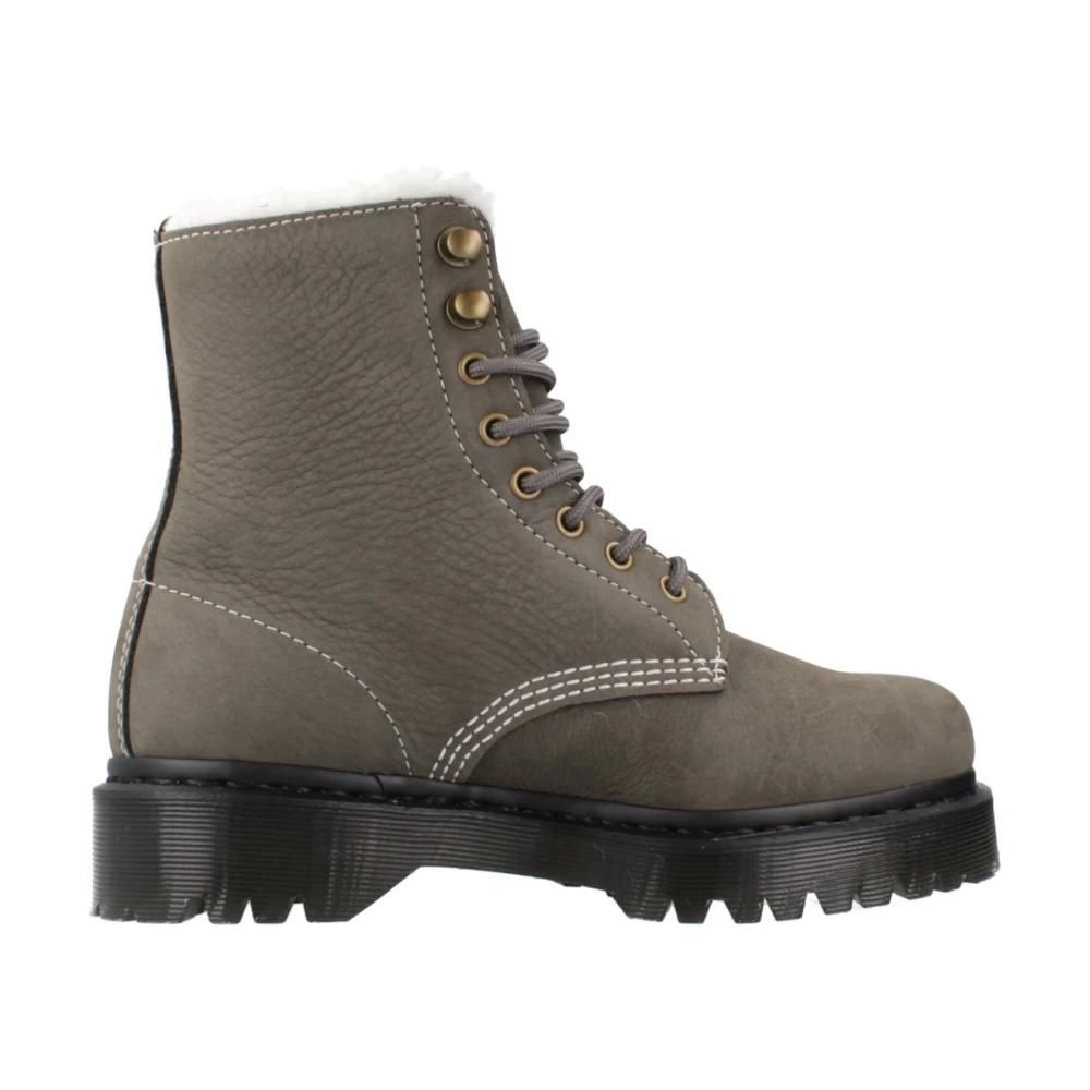 Stiefel in Grau von Martens bis zu −70% Stylight