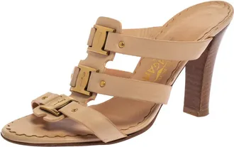 Ferragamo Cream Leather Buckle Straps Sandals