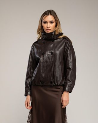 Tantra Oversized imitatielederen jas met dubbele knopenrij, een rimpeling in de taille en een gespsluiting bij de kraag