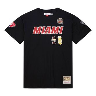 Mitchell & Ness x NBA Miami Heat HOF T-Shirt Dwayne Wade 3 TCRW6862-MHEYYDWABLCK